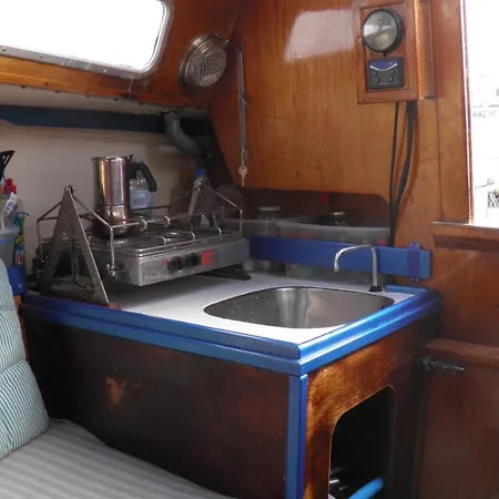 Botel Velero Freja