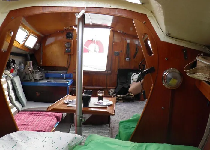 بوتيل Velero Freja *